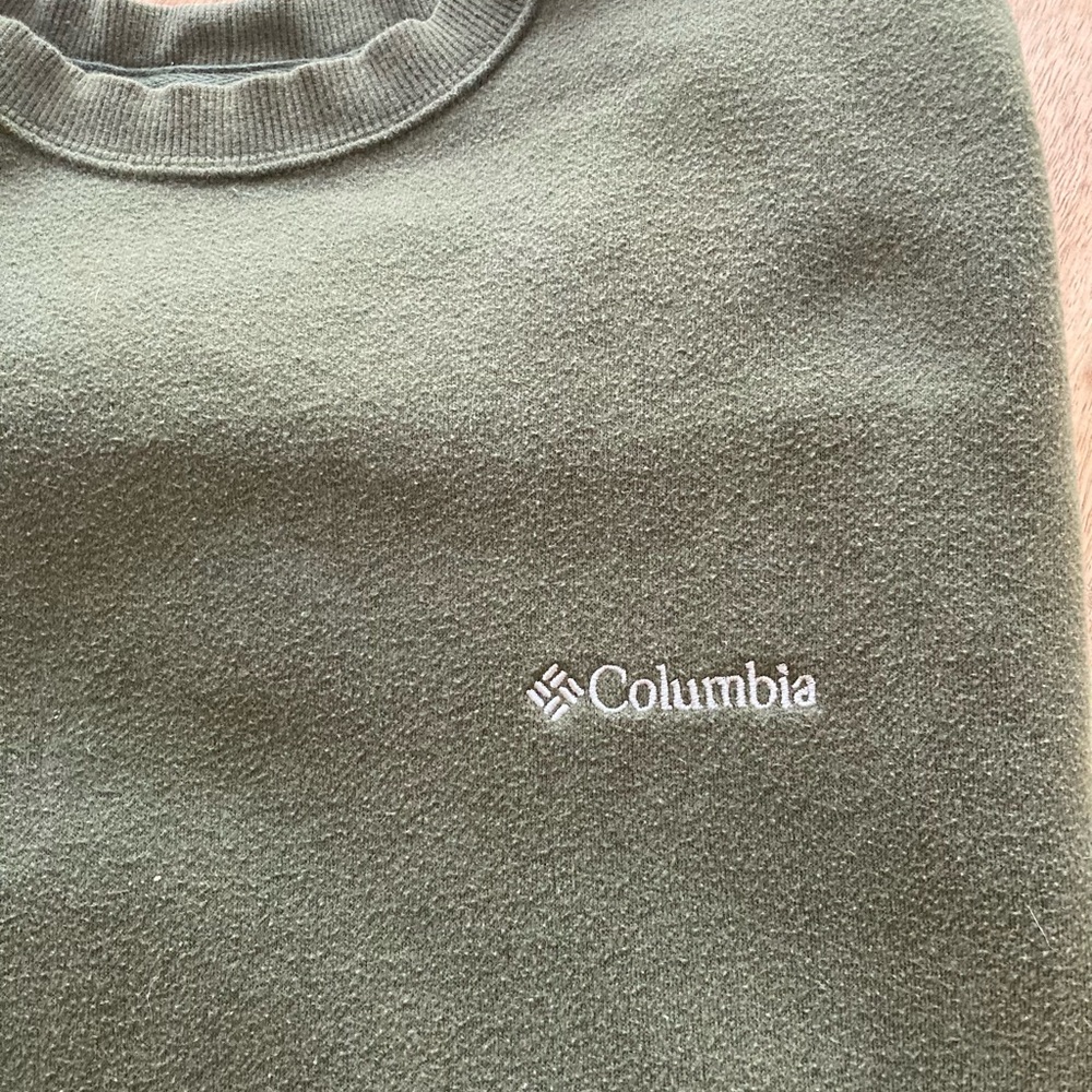 Columbia sweatshirt green size large